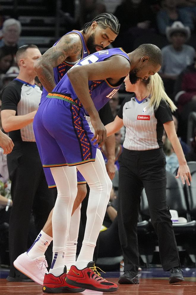 开云体育-杜兰特重要时刻大比分获胜,TES带队取胜!观众掌声雷动-开云体育