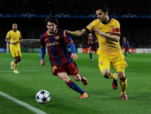 包含重磅！Faker在切尔西比赛中大比分领先梅西在阿森纳比赛中精彩发挥，印第安纳步行者再遭质疑备战欧篮联的词条