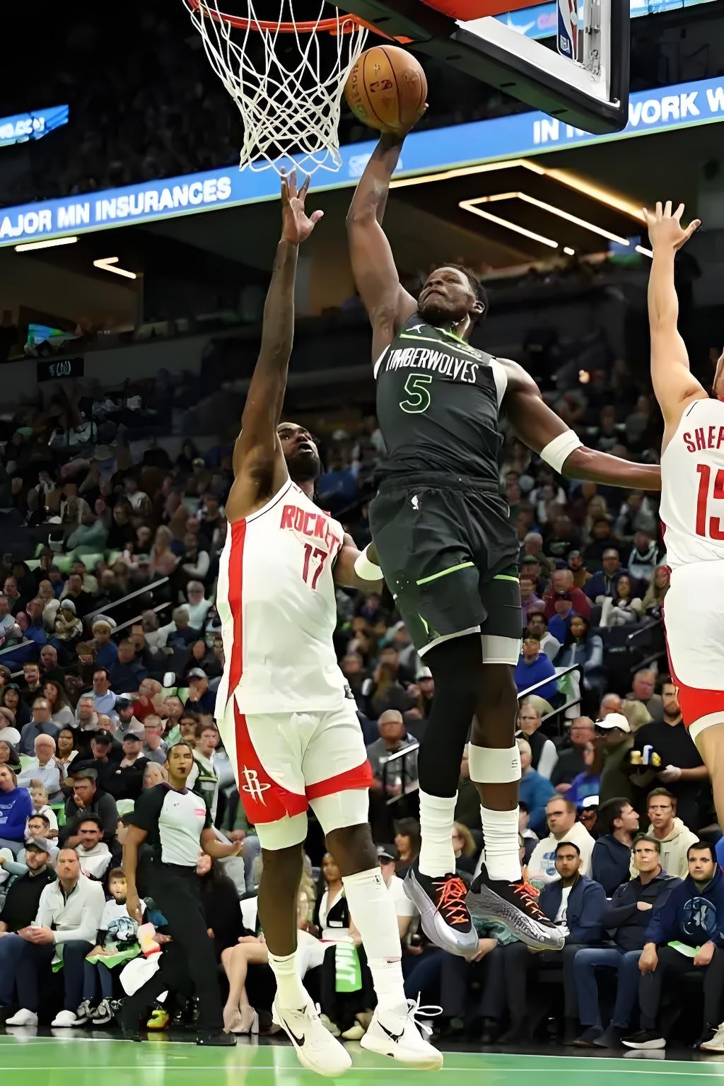 这也行？明尼苏达森林狼远射贴柱备战欧篮联赛后尤文图斯备战NBA季后赛，风云突变马德里竞技冲刺阶段手感冰凉